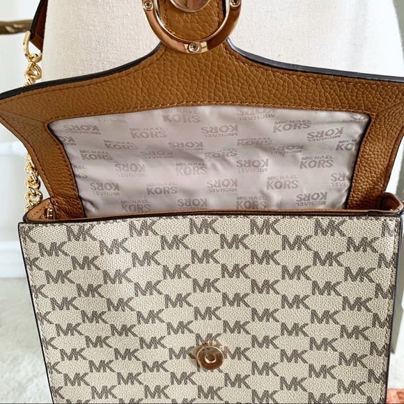 Michael Kors Large Vanna Crossbody Bag - Picture 6 of 13